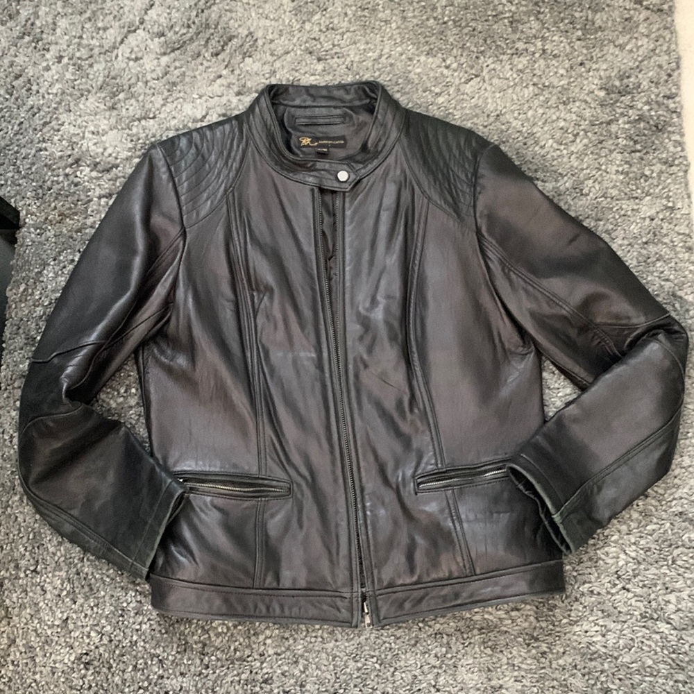 NOT FOR SALE - Womens Large or XL Leather jacket bh sophisticates